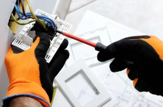 Digital Marketing Strategies for Electricians in Vancouver: How to Outshine Your Competitors