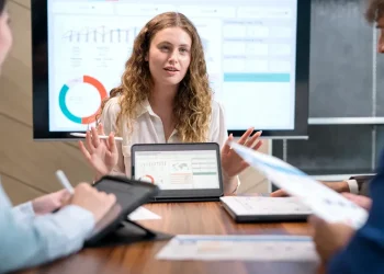 The Power of Decision-Making Analytics in 2023: A Guide for Businesses