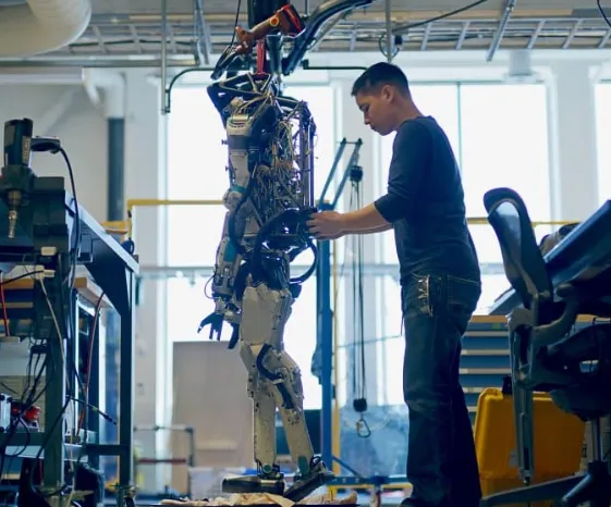 Why Robot Manufacturers Should Consider Developing Their Own Software